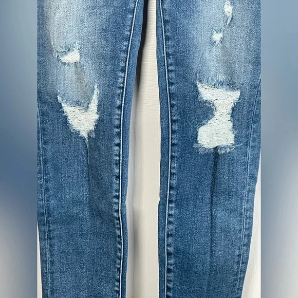 RISEN LOS ANGELES Medium Wash Distressed Jeans Size 5/27 - Picture 11 of 12